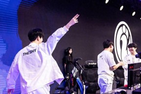 LPL组内赛赛程全部结束，前职业盛赞TS表现：一阵上路肯定是他！