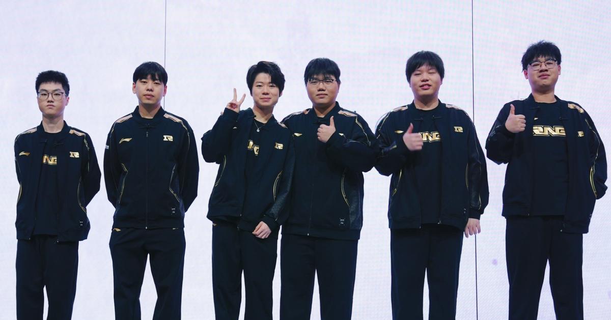 RNG无缘第三赛段，战队成员只剩两人，网友：还有一个不剩的呢！  第8张